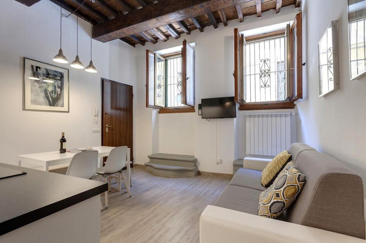 Apartemen 60 m² dengan 1 kamar tidur dan 2 kamar mandi pribadi di Pusat Sejarah Firenze Bagian luar foto