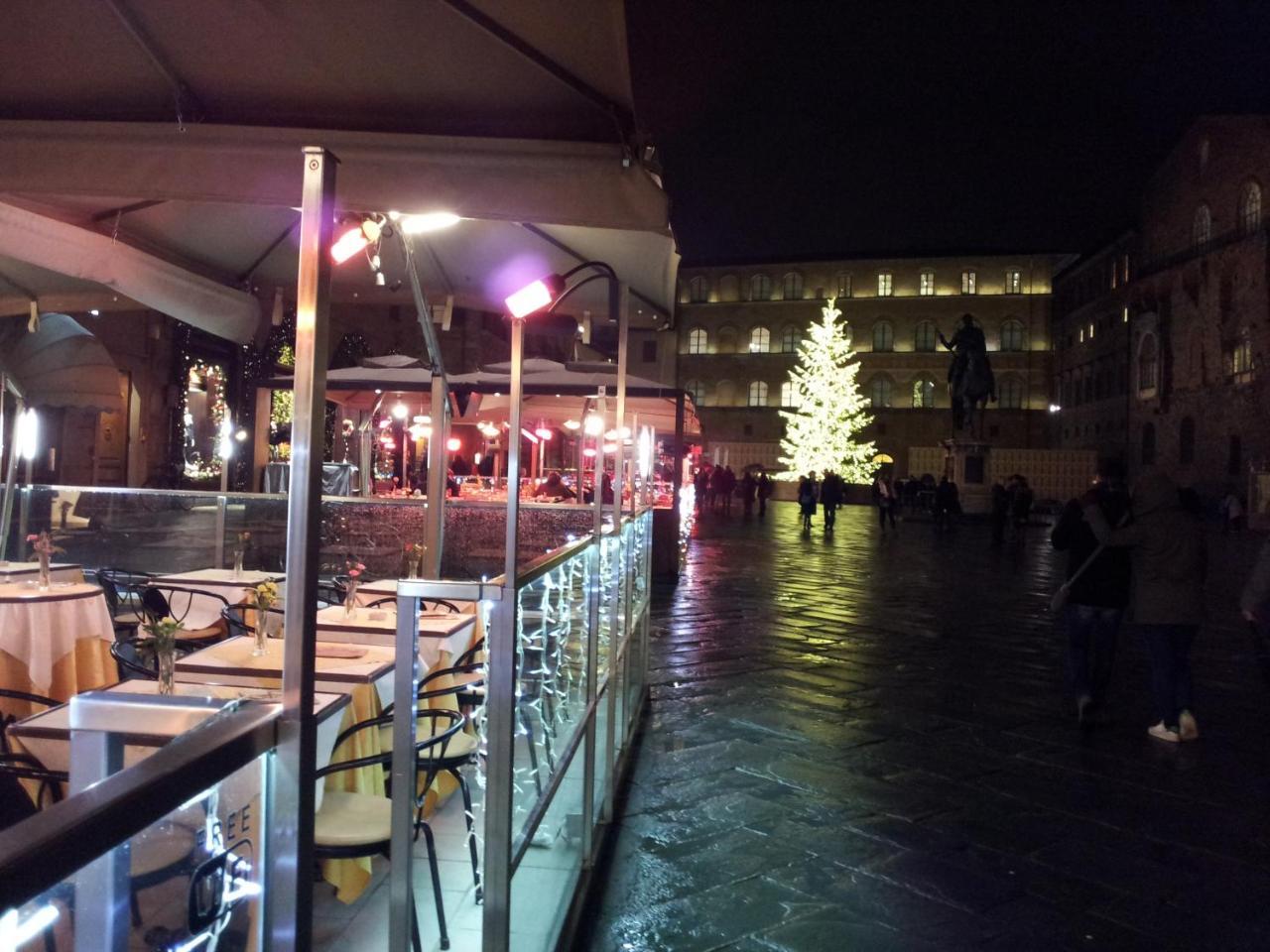 Apartemen 60 m² dengan 1 kamar tidur dan 2 kamar mandi pribadi di Pusat Sejarah Firenze Bagian luar foto